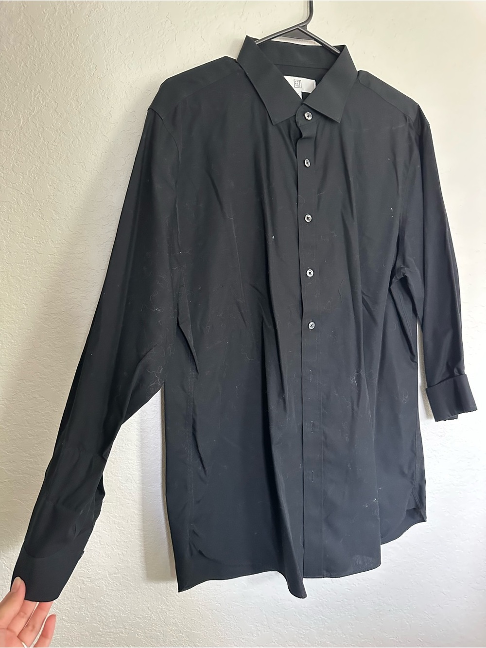Men's Black Long-Sleeve Dress Shirt – Tailored Spread Collar